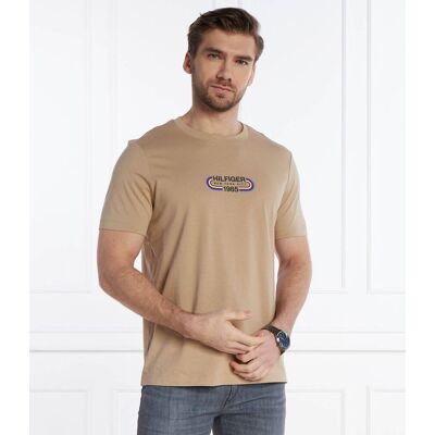 Tommy Hilfiger T-shirt HILFIGER TRACK GRAPHIC Regular Fit beżowy S Tommy Hilfiger T-shirt HILFIGER TRACK GRAPHIC Regular Fit beżowy S
