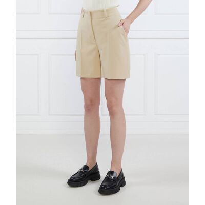 HUGO Szorty Classic fit kremowy 38 HUGO Szorty Classic fit kremowy 38