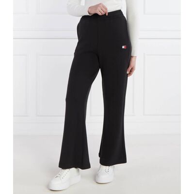 Tommy Jeans Spodnie dresowe BADGE WIDE EXT flare fit czarny L Tommy Jeans Spodnie dresowe BADGE WIDE EXT flare fit czarny L