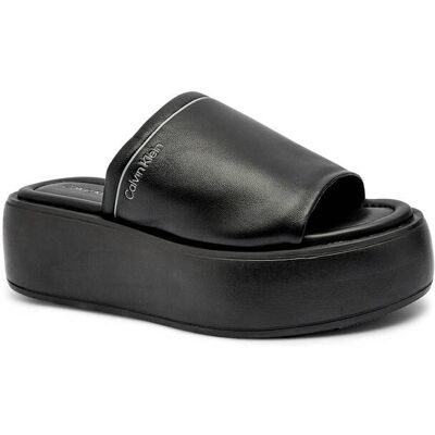 Calvin Klein Skórzane klapki FLATFORM SLIDE LTH czarny 40 Calvin Klein Skórzane klapki FLATFORM SLIDE LTH czarny 40