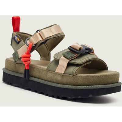 UGG Sandały GOLDENSTAR WILDWOOD zamsz oliwkowy 36 UGG Sandały GOLDENSTAR WILDWOOD zamsz oliwkowy 36