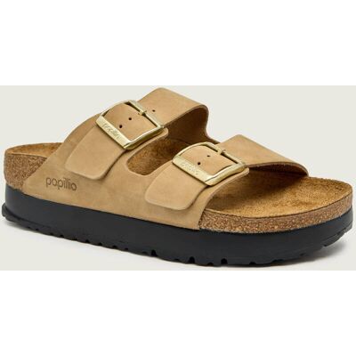 Birkenstock Skórzane klapki Arizona Birkenstock x Papillio narrow fit beżowy 38 Birkenstock Skórzane klapki Arizona Birkenstock x Papillio narrow fit beżowy 38