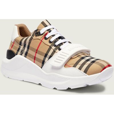 Burberry Sneakersy z dodatkiem skóry beżowy 45 Burberry Sneakersy z dodatkiem skóry beżowy 45