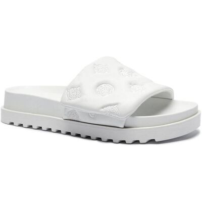 Guess Klapki FABIO2 biały 37 Guess Klapki FABIO2 biały 37