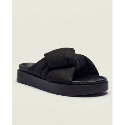 INUIKII Klapki OVERSIZED z dodatkiem skóry czarny 37 INUIKII Klapki OVERSIZED z dodatkiem skóry czarny 37