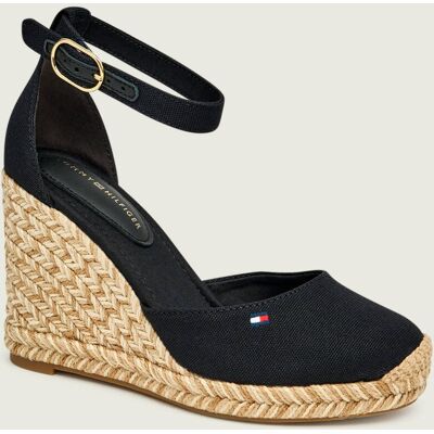 Tommy Hilfiger Koturny z dodatkiem skóry czarny 38 Tommy Hilfiger Koturny z dodatkiem skóry czarny 38