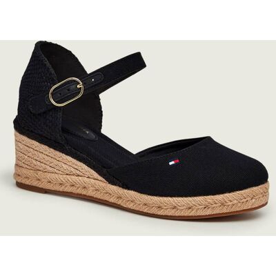 Tommy Hilfiger Koturny z dodatkiem skóry czarny 38 Tommy Hilfiger Koturny z dodatkiem skóry czarny 38