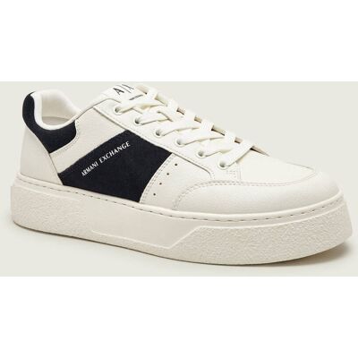 Giorgio Armani Exchange Sneakersy zamsz biały 45 Giorgio Armani Exchange Sneakersy zamsz biały 45