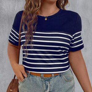 SHEIN Plus Size Kobiety Lato Paski Nadruk Okrągły Dekolt Krótki Rękaw Casual T-shirt Graficzne Koszulki Damskie Topy