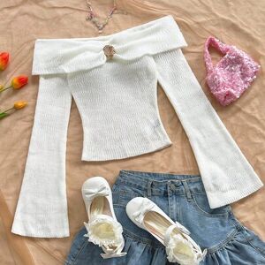 SHEIN Damski sweter z odkrytymi ramionami i rozszerzanymi rękawami, z metalową ozdobą, idealny na święta, randkę, popołudniową herbatę, plażę, rejs, miasto,