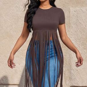 SHEIN Modna damska koszulka z krótkim rękawem w jednolitym kolorze w stylu western z frędzlami