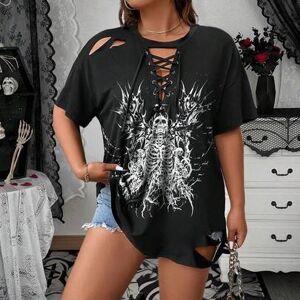 SHEIN Modna koszulka z nadrukiem czaszki i krzyżującymi się paskami w dużym rozmiarze, na lato