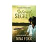 Clever Vixen Media, Llc Livro Island Secrets : A Queens Of Kiawah Story de Nina Foxx (Inglês)