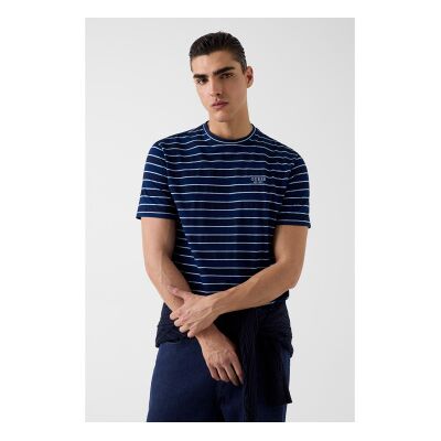 Guess para homem. M6GI12K2993 Camiseta às riscas marinho (XL), Casual, Algodão, Manga curta Guess para homem. M6GI12K2993 Camiseta às riscas marinho (XL), Casual, Algodão, Manga curta