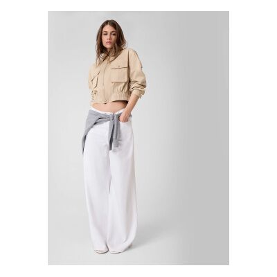 Guess para mulher. W6YL20W2910 Jaqueta utilitária cropped bege (XS), Casual, Algodão Guess para mulher. W6YL20W2910 Jaqueta utilitária cropped bege (XS), Casual, Algodão