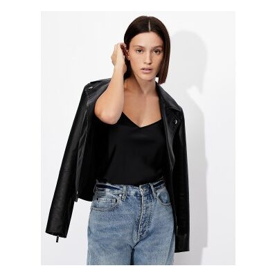 A X Armani Exchange para mulher. 8NYH05YNZ5Z1200 T-shirt de cetim preta (XS), Preto, Casual, Poliéster, Sem mangas / correias A X Armani Exchange para mulher. 8NYH05YNZ5Z1200 T-shirt de cetim preta (XS), Preto, Casual, Poliéster, Sem mangas / correias