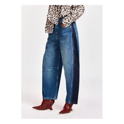 Essentiel Antwerp para mulher. KASHBA Jeans de perna tipo barril com painéis azul (27), Casual, Algodão, Denim, Marinho Essentiel Antwerp para mulher. KASHBA Jeans de perna tipo barril com painéis azul (27), Casual, Algodão, Denim, Marinho