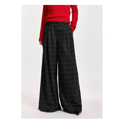 Essentiel Antwerp para mulher. KOLLECTION Calça larga com costura torcida preta (36), Preto, Casual, Polister Reciclado Essentiel Antwerp para mulher. KOLLECTION Calça larga com costura torcida preta (36), Preto, Casual, Polister Reciclado