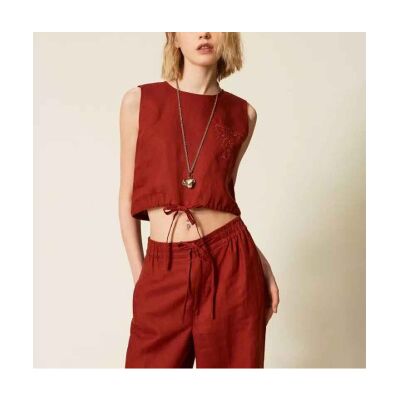 Twinset para mulher. 261TT2303 Top de linho com logótipo bordado em castanho (40), Casual, Grená, Sem mangas / correias Twinset para mulher. 261TT2303 Top de linho com logótipo bordado em castanho (40), Casual, Grená, Sem mangas / correias