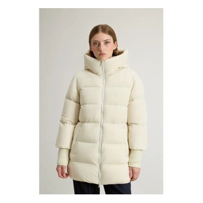 Woolrich para mulher. CFWWOU2090FRUT3107 Casaco Cloud Duffle com acabamento bege mate (M), Casual, Poliamida Woolrich para mulher. CFWWOU2090FRUT3107 Casaco Cloud Duffle com acabamento bege mate (M), Casual, Poliamida