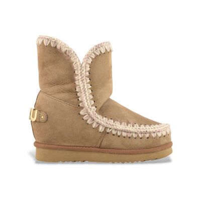Mou para mulher. MU.FW121013A Botins de couro Inner WedgeSh grande logótipo de metal castanho (40), Marrom, 5 a 8cm, Nenhum, Casual Mou para mulher. MU.FW121013A Botins de couro Inner WedgeSh grande logótipo de metal castanho (40), Marrom, 5 a 8cm, Nenhum, Casual