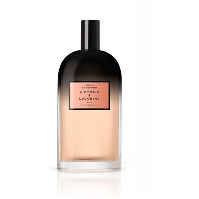 Victorio & Lucchino Águas Femininas V&L Nº15 Flor Oriental Eau de Parfum 150 ml Victorio & Lucchino Águas Femininas V&L Nº15 Flor Oriental Eau de Parfum 150 ml