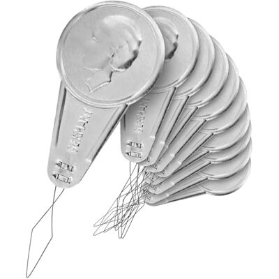 Faden & Nadel Enfiador para agulhas (para máquina de costura e costura manual): 10 fios de agulhas clássicos, prateados, com relevo de metal (alumínio com laço de aço para molas) Faden & Nadel Enfiador para agulhas (para máquina de costura e costura manual): 10 fios de agulhas clássicos, prateados, com relevo de metal (alumínio com laço de aço para molas)