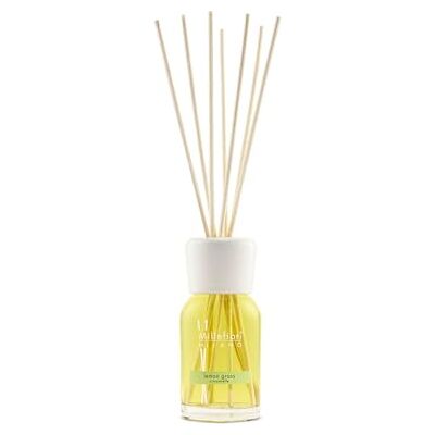 Millefiori Milano Difusor de varetas em Rattan 100 ml Lemongrass, aroma fresco cítrico com lima, ergamota e verbena Millefiori Milano Difusor de varetas em Rattan 100 ml Lemongrass, aroma fresco cítrico com lima, ergamota e verbena