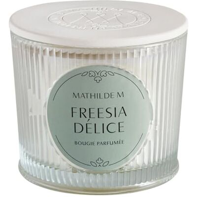 Mathilde M. Vela perfumada Les Intemporelles 400g Freesia Délice Mathilde M. Vela perfumada Les Intemporelles 400g Freesia Délice