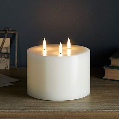 Lights4fun TruGlow® Vela pilar com 3 pavimentos sem chama LED branco quente a pilhas com temporizador em cera marfim de 30 cm, decoração para interiores Lights4fun TruGlow® Vela pilar com 3 pavimentos sem chama LED branco quente a pilhas com temporizador em cera marfim de 30 cm, decoração para interiores