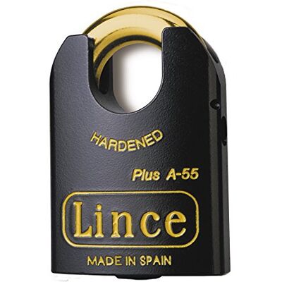 LINCE Cadeado PLUS A-55 I cadeados de alta segurança, 55 mm. I mecanismo de fecho por duas bolas I monobloco de aço sólido I design ergonómico e máxima proteção para o arco. LINCE Cadeado PLUS A-55 I cadeados de alta segurança, 55 mm. I mecanismo de fecho por duas bolas I monobloco de aço sólido I design ergonómico e máxima proteção para o arco.