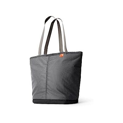 Bellroy Cooler Tote (16L bolsa térmica) ArcadeGray Bolsa térmica 16L que mantém alimentos e bebidas frios onde quer que vá Bellroy Cooler Tote (16L bolsa térmica) ArcadeGray Bolsa térmica 16L que mantém alimentos e bebidas frios onde quer que vá
