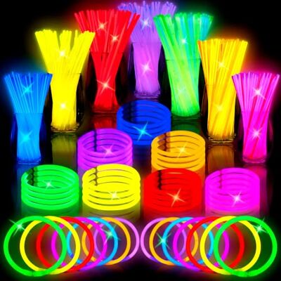 JOYIN 600 Party Kit, 300 20cm Varillas Brillantes & 300 conectores de pulsera, ideales para crear pulseras y collares brillantes como decoración y recuerdos de cumpleaños. JOYIN 600 Party Kit, 300 20cm Varillas Brillantes & 300 conectores de pulsera, ideales para crear pulseras y collares brillantes como decoración y recuerdos de cumpleaños.