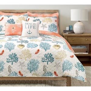 Lush Decor Conjunto de roupa de cama reversível de 7 peças com design de conchas marinhas, cor azul e coral Lush Decor Conjunto de roupa de cama reversível de 7 peças com design de conchas marinhas, cor azul e coral
