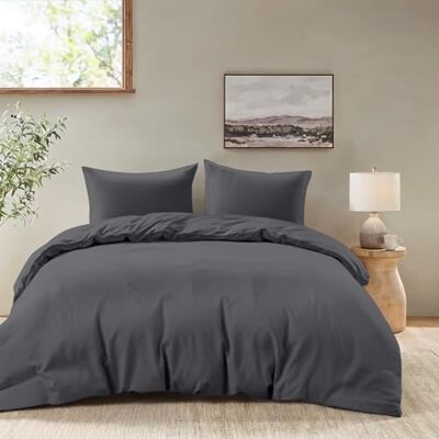 Dreamzie Edredom Cama 150 – Roupa de Cama Microfibra Suave Oeko-Tex Conjunto de Edredom 200x220 cm com 2 Fronhas de Almocha 80x80 cm – Cinzento Escuro Dreamzie Edredom Cama 150 – Roupa de Cama Microfibra Suave Oeko-Tex Conjunto de Edredom 200x220 cm com 2 Fronhas de Almocha 80x80 cm – Cinzento Escuro