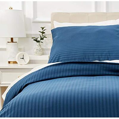 Conjunto de roupa de cama em microfibra Deluxe Amazon Basics - Listrado azul marinho Conjunto de roupa de cama em microfibra Deluxe Amazon Basics - Listrado azul marinho