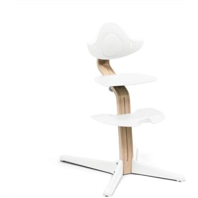 Stokke Cadeira Nomi, branca a cadeira que inspira a sentar-se ativamente, sem ferramentas, ajuste fácil inclui um apoio para os pés estável e rodas anti-viragem suporta até 150 kg Stokke Cadeira Nomi, branca a cadeira que inspira a sentar-se ativamente, sem ferramentas, ajuste fácil inclui um apoio para os pés estável e rodas anti-viragem suporta até 150 kg