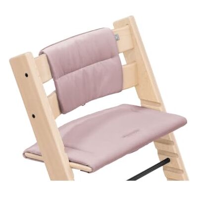 Stokke Almofada antiderrapante Tripp Trapp® malva urze Almofada acolchoada para cadeira alta compatível com Tripp Trapp®, confortável, fácil de instalar e lavar. Stokke Almofada antiderrapante Tripp Trapp® malva urze Almofada acolchoada para cadeira alta compatível com Tripp Trapp®, confortável, fácil de instalar e lavar.