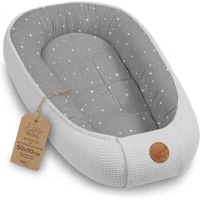 Totsy Baby Ninho para Bebê Recém-Nascido 50x90cm Redutor de Berço Casulo de Colecho Ninho para Dormir Gofre de Algodão Alcofa Ideal para Cadeira de Balanço, Moisés e Viagem Galaxy Totsy Baby Ninho para Bebê Recém-Nascido 50x90cm Redutor de Berço Casulo de Colecho Ninho para Dormir Gofre de Algodão Alcofa Ideal para Cadeira de Balanço, Moisés e Viagem Galaxy