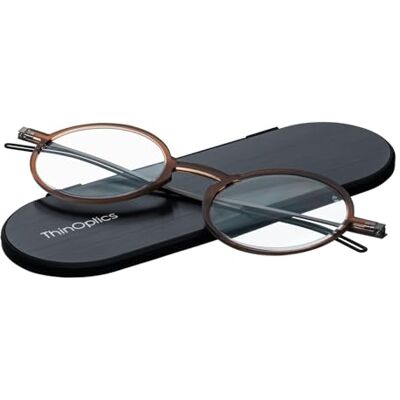 ThinOptics Manhattan Óculos de Leitura Compactos Com Resistência de 2,00 Armação de Marrom Com Estojo Magnético Milano ThinOptics Manhattan Óculos de Leitura Compactos Com Resistência de 2,00 Armação de Marrom Com Estojo Magnético Milano