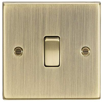 Knightsbridge Interruptor de latão envelhecido com borda quadrada 20 A 1G DP, 230 V Knightsbridge Interruptor de latão envelhecido com borda quadrada 20 A 1G DP, 230 V