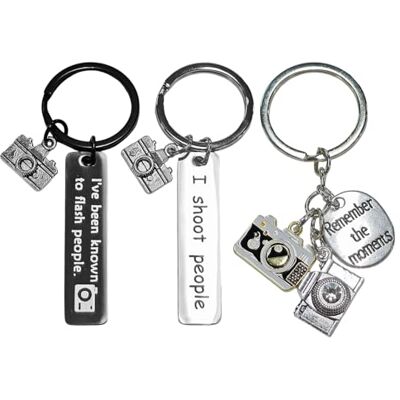 CHROMACRAFT Porta-chaves de câmara de aço inoxidável de 3 peças, presentes de porta-chaves de fotógrafo, ornamentos de mochila para câmera, presentes para entusiastas da fotografia. CHROMACRAFT Porta-chaves de câmara de aço inoxidável de 3 peças, presentes de porta-chaves de fotógrafo, ornamentos de mochila para câmera, presentes para entusiastas da fotografia.