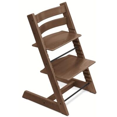 Stokke Cadeira Tripp Trapp de , Warm Brown Cadeira ajustável, evolutiva para recém-nascidos, crianças e adultos Prática, confortável e ergonômica La trona evolutiva que crece con el niño. Diseño icónico en haya europea, asiento y reposapiés regulables. Stokke Cadeira Tripp Trapp de , Warm Brown Cadeira ajustável, evolutiva para recém-nascidos, crianças e adultos Prática, confortável e ergonômica La trona evolutiva que crece con el niño. Diseño icónico en haya europea, asiento y reposapiés regulables.