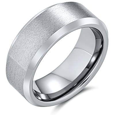 Bling Jewelry Anel de casamento de titânio preto ou prateado em tom dourado para homem, personalizado, largura, polido, borda chanfrada, escovada, acetinada, mate, 8 mm., Metal, Sem pedras preciosas Bling Jewelry Anel de casamento de titânio preto ou prateado em tom dourado para homem, personalizado, largura, polido, borda chanfrada, escovada, acetinada, mate, 8 mm., Metal, Sem pedras preciosas