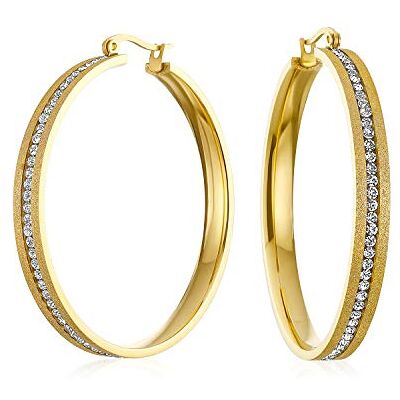 Bling Jewelry Aros grandes de aço inoxidável banhados a ouro com zircónias cravejadas em canal, acabamento fosco escovado Stardust, diâmetro de 2 polegadas Bling Jewelry Aros grandes de aço inoxidável banhados a ouro com zircónias cravejadas em canal, acabamento fosco escovado Stardust, diâmetro de 2 polegadas