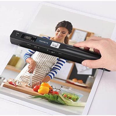 MUNBYN 2025 Novo scanner portátil, scanner de documentos e imagens em A4 com 900 dpi, digitalização plana, inclui cartão SD de 16G, scanner carrega imagens via cabo USB, sem controlador, preto MUNBYN 2025 Novo scanner portátil, scanner de documentos e imagens em A4 com 900 dpi, digitalização plana, inclui cartão SD de 16G, scanner carrega imagens via cabo USB, sem controlador, preto