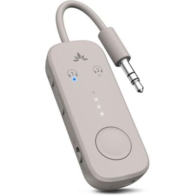 Avantree Relay Adaptador Bluetooth 5.3 premium para avião, suporta 2 AirPods ou auriculares com aptX, transmissor de áudio AUX de 3,5 mm para viagens de voo, TV, ginásio, tablets Avantree Relay Adaptador Bluetooth 5.3 premium para avião, suporta 2 AirPods ou auriculares com aptX, transmissor de áudio AUX de 3,5 mm para viagens de voo, TV, ginásio, tablets