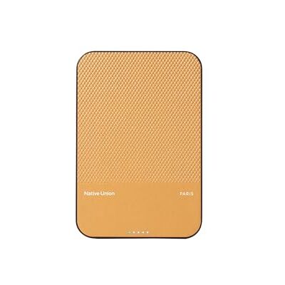 Native Union Bateria portátil (Re) Classic Power Bank Magnética compatível com MagSafe 5000 mAh 15 W cabo USB-C incluído iPhone 16, 16 Plus, 16 Pro, 16 Pro Max, AirPods e muito mais (Kraft) Native Union Bateria portátil (Re) Classic Power Bank Magnética compatível com MagSafe 5000 mAh 15 W cabo USB-C incluído iPhone 16, 16 Plus, 16 Pro, 16 Pro Max, AirPods e muito mais (Kraft)