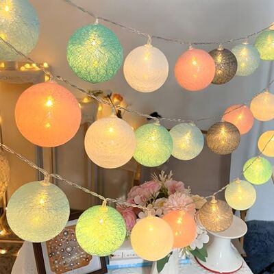 Aigostar Guirlanda luzes LED pilhas 10 LED bolas de algodão em 5 cores, 2,3 m grinalda de luzes interior, 2 modos- para decoração de quarto, casa, festa, férias, decoração de casamento, Natal Aigostar Guirlanda luzes LED pilhas 10 LED bolas de algodão em 5 cores, 2,3 m grinalda de luzes interior, 2 modos- para decoração de quarto, casa, festa, férias, decoração de casamento, Natal