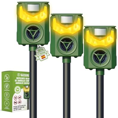 ISOTRONIC Repelente solar para guaxinins, veados, raposa e javalis: Repelente de fauna selvagem com frequência e luz de chama: eficaz dissuasivo para animais (3 unidades). ISOTRONIC Repelente solar para guaxinins, veados, raposa e javalis: Repelente de fauna selvagem com frequência e luz de chama: eficaz dissuasivo para animais (3 unidades).